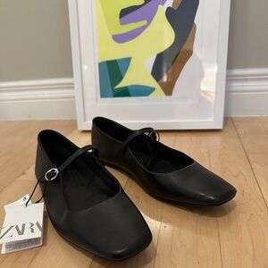 NEW Zara black ballet flats. Size 41